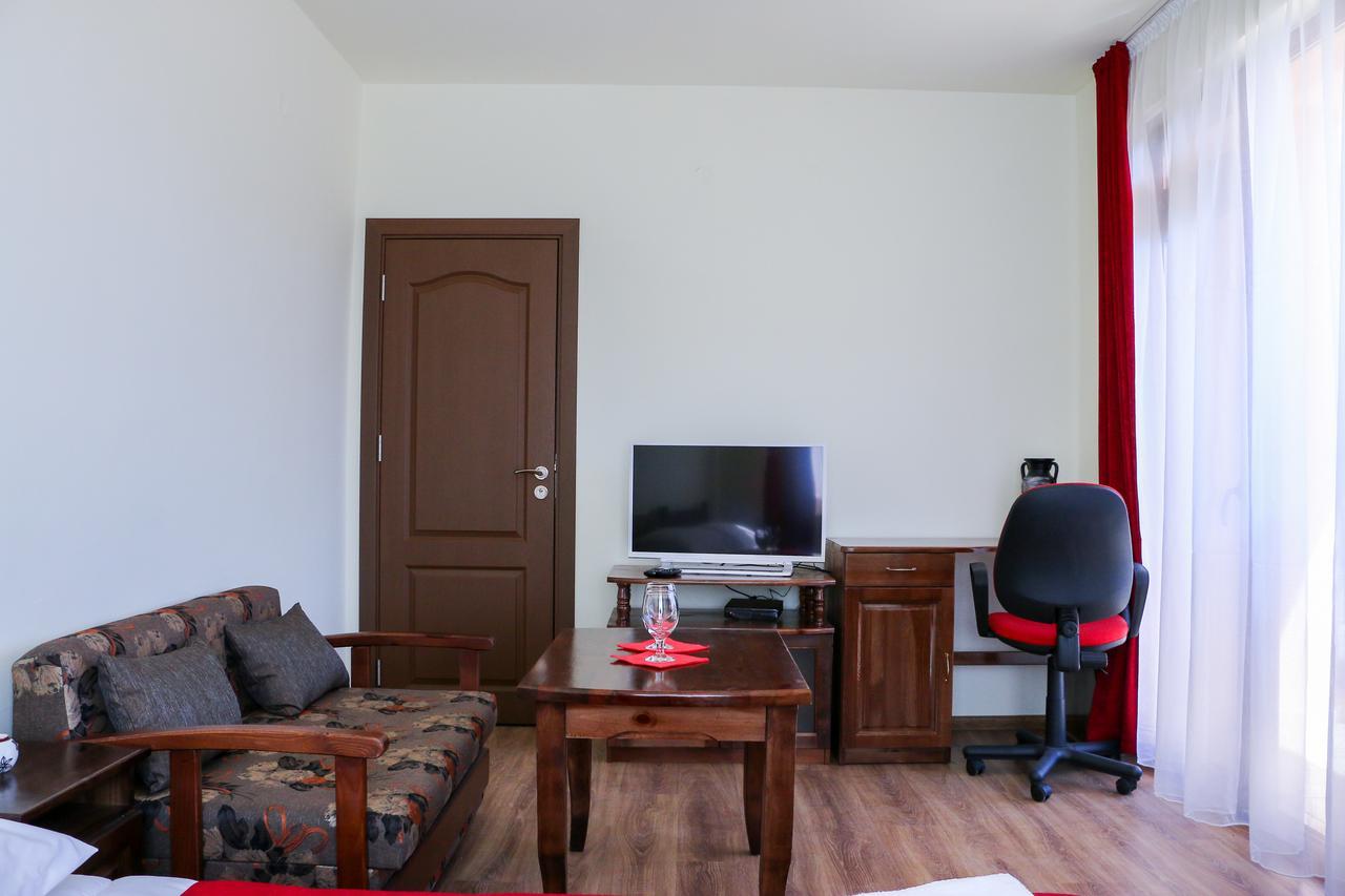 Guesthouse Aida Breznitsa Екстер'єр фото